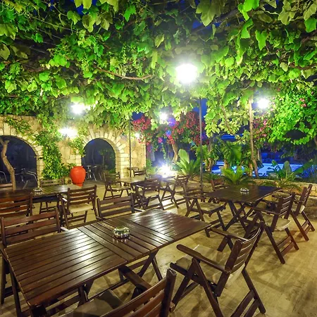 Hotel Anadol & Pool At Kyrenia Center 3*