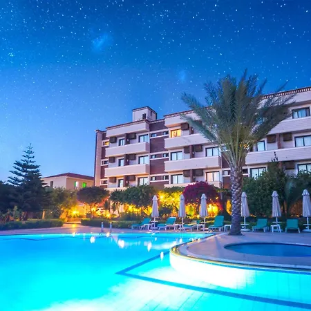 Hotel Anadol & Pool At Kyrenia Center 3*