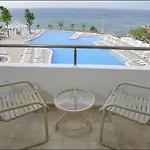 Jasmine Court Beachfront Location ! Hotel