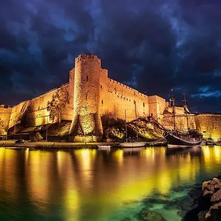 Uptown Buyuk Anadolu Kyrenia Hotel&olympic Pool