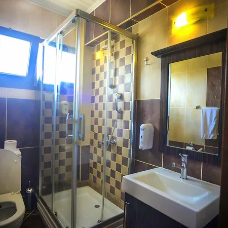 Uptown Buyuk Anadolu Kyrenia Hotel&olympic Pool