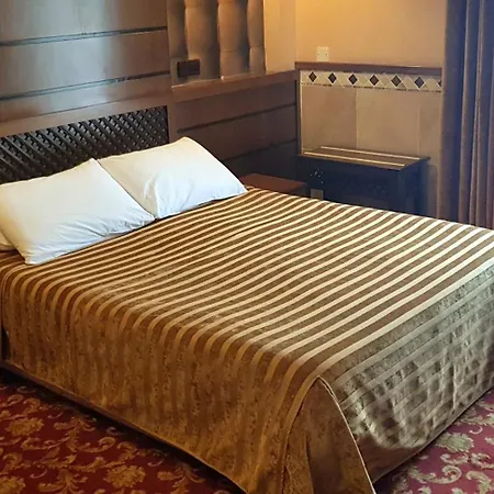 Uptown Buyuk Anadolu Kyrenia Hotel&olympic Pool