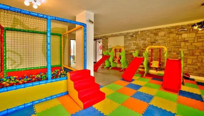 Jasmine Court Beachfront Location ! Kyrenia (Northern Cyprus)