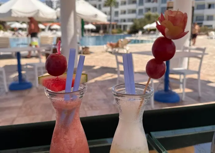 Hotel Jasmine Court Beachfront Location ! Kyrenia (Northern Cyprus)